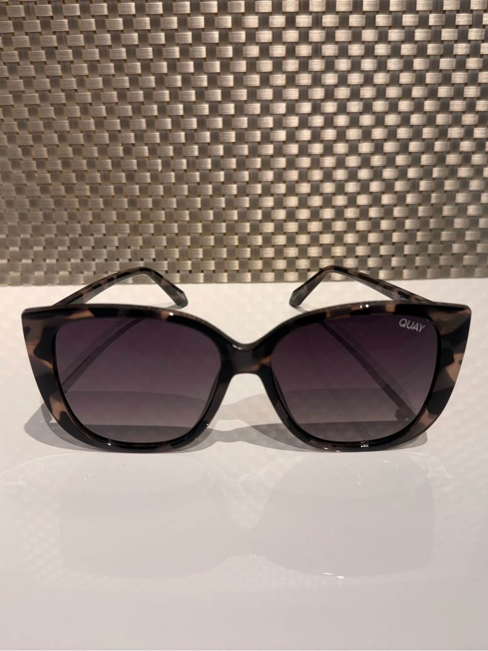 Quay EVER AFTER Tortoise Sunglasses BRAND NEW